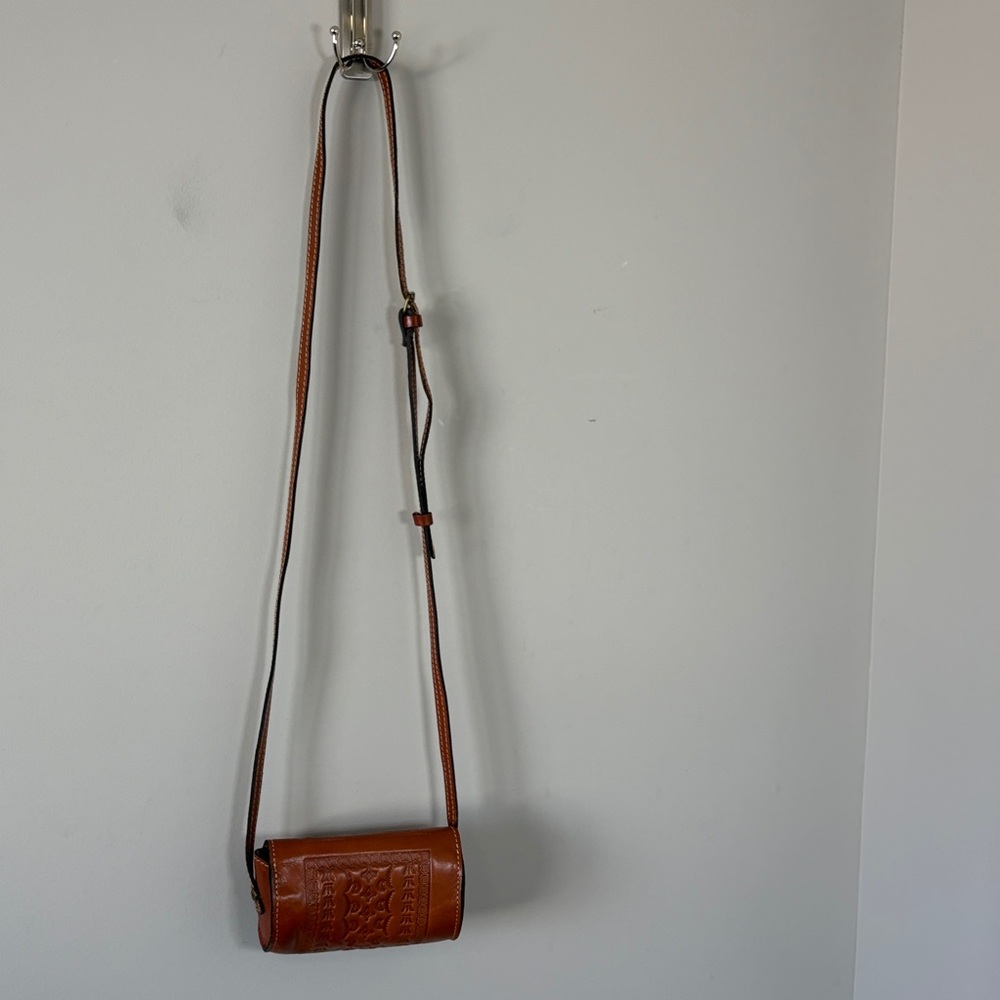 Patricia Nash Amatrice Tooled Italian Leather Roll Crossbody Bag Brown - Picture 6 of 10